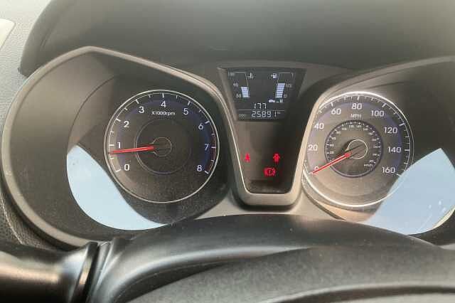 Hyundai IX20 1.4 SE Blue Drive 5 Door Red