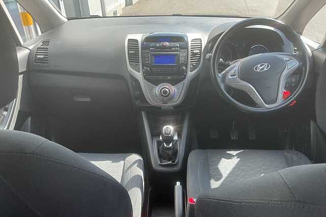 Hyundai IX20 1.4 SE Blue Drive 5 Door Red