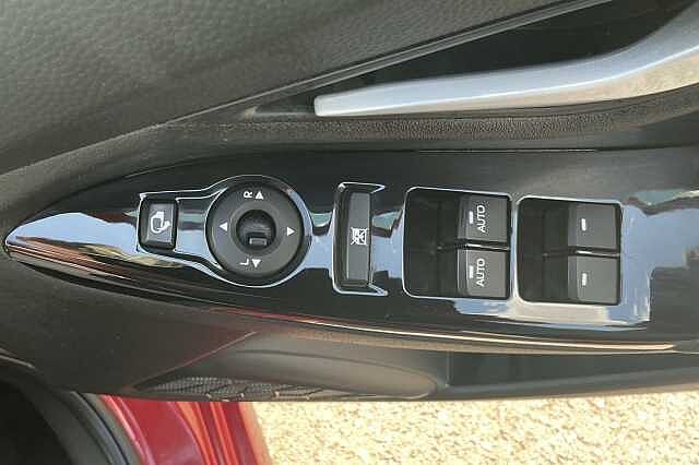 Hyundai IX20 1.4 SE Blue Drive 5 Door Red