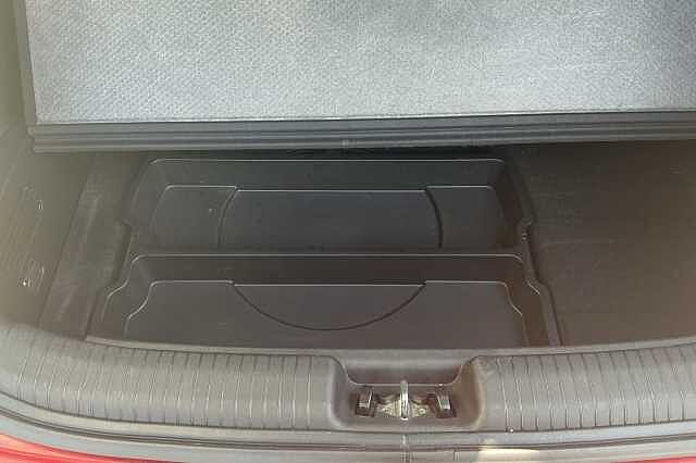 Hyundai IX20 1.4 SE Blue Drive 5 Door Red