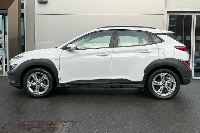 Hyundai KONA 1.0 TGDi 48V MHEV SE Connect 5dr Atlas White