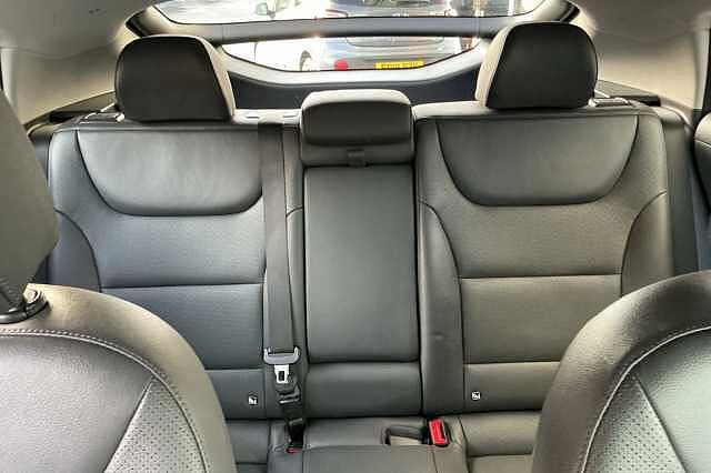 Hyundai IONIQ 1.6 GDi Hybrid Premium SE 5dr DCT