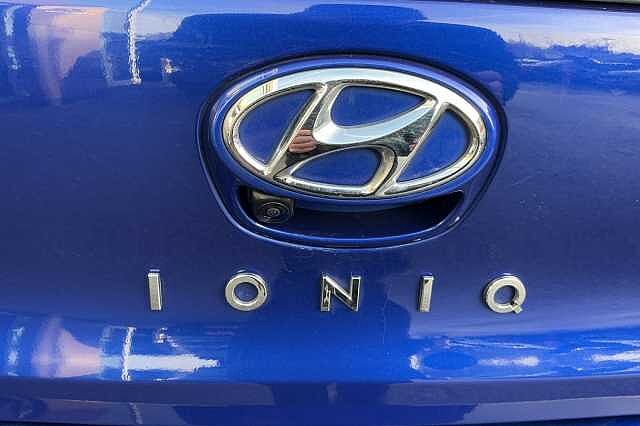 Hyundai IONIQ 1.6 GDi Hybrid Premium SE 5dr DCT
