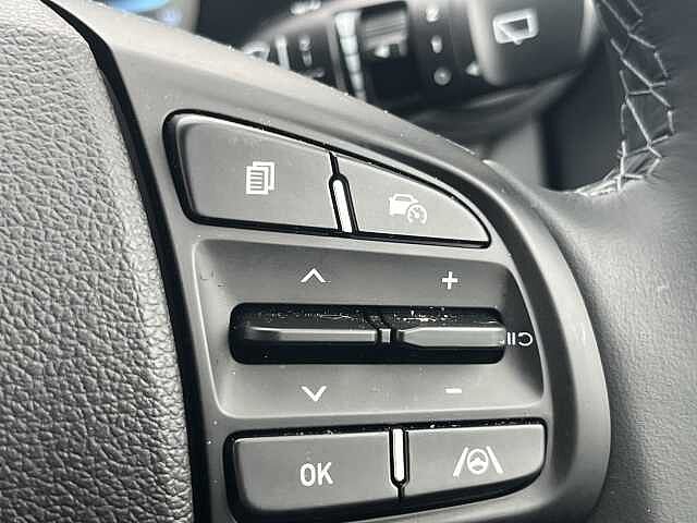 Hyundai I10 Advance [Nav] 1.2 MPi (79ps) Dragon Red