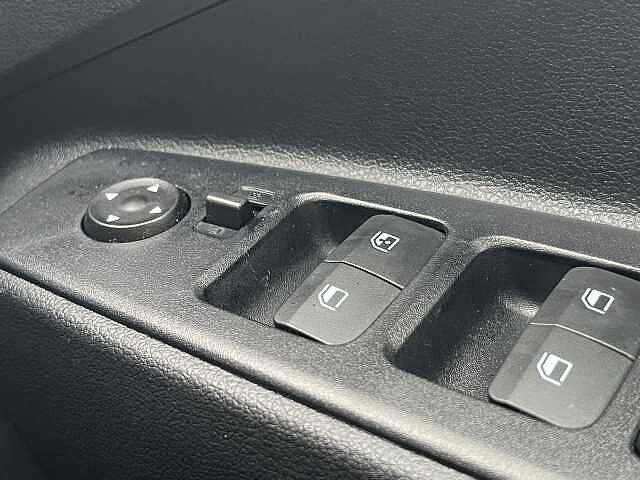 Hyundai I10 Advance [Nav] 1.2 MPi (79ps) Dragon Red