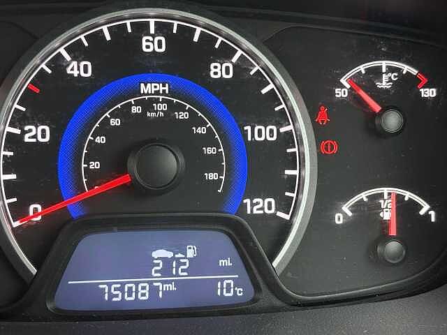 Hyundai i10 Play 1.0 MPi (66ps)