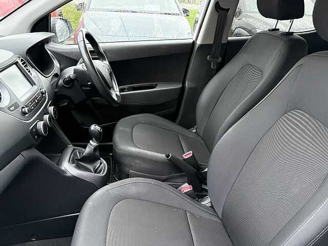 Hyundai i10 Play 1.0 MPi (66ps)