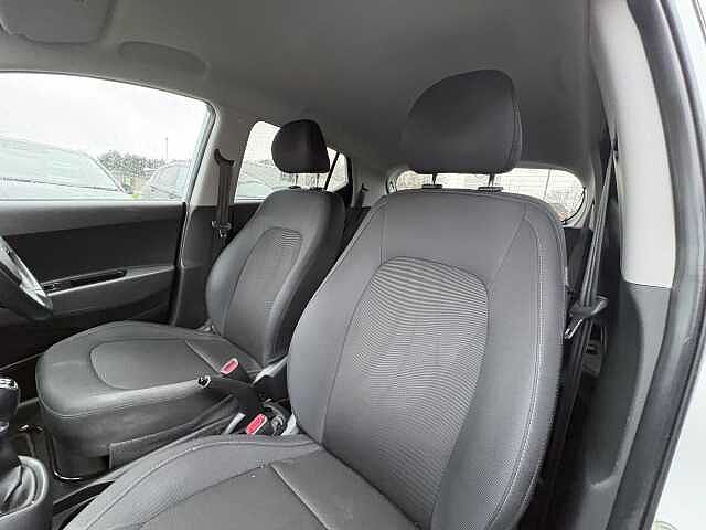 Hyundai i10 Play 1.0 MPi (66ps)