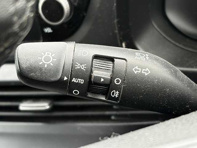 Hyundai I20 SE Connect 1.0 T-GDi MHEV (100ps) Atlas White