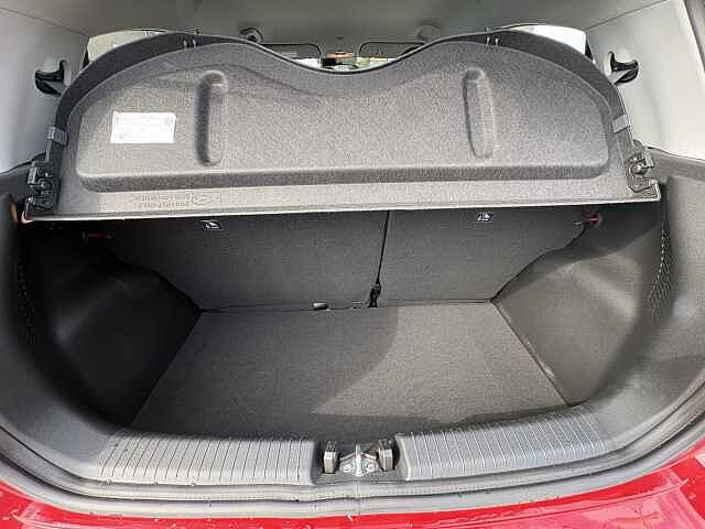 Hyundai I10 Advance 1.0 MPi (67ps) Dragon Red