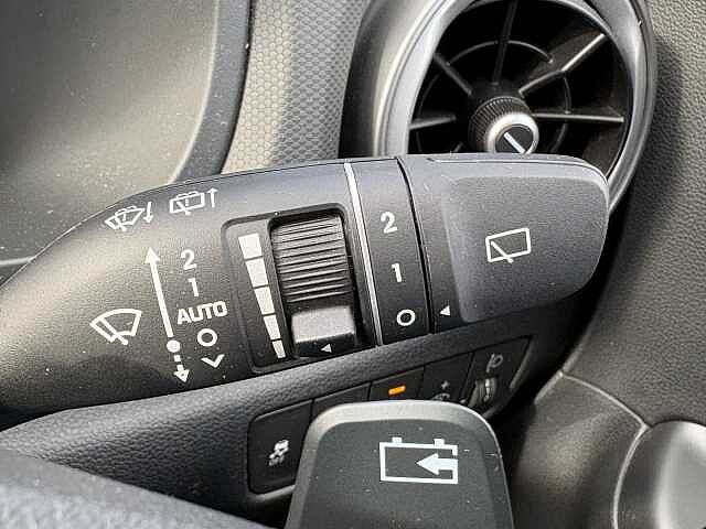 Hyundai KONA Premium Electric 64kWh EV (204ps) Abyss Black