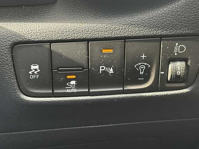 Hyundai KONA Premium Electric 64kWh EV (204ps) Abyss Black