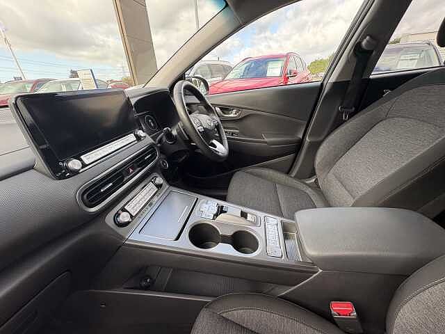 Hyundai KONA Premium Electric 64kWh EV (204ps) Abyss Black