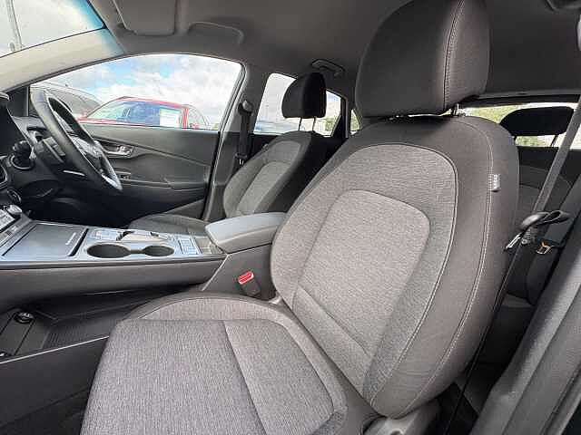 Hyundai KONA Premium Electric 64kWh EV (204ps) Abyss Black