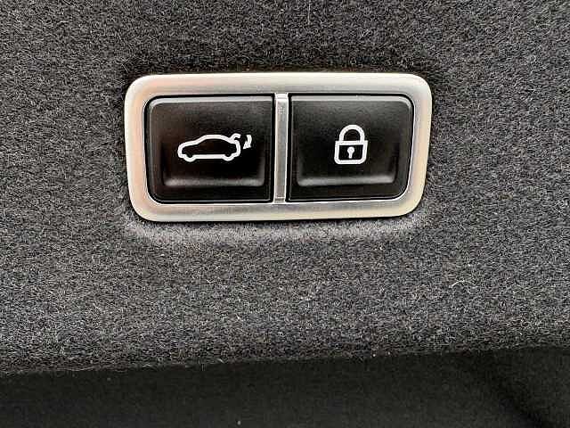 Hyundai IONIQ 6 Ultimate Electric 77kWh EV RWD (228ps)