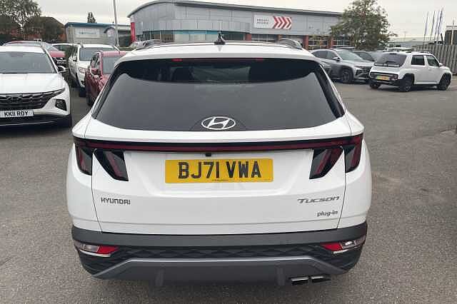 Hyundai TUCSON Ultimate Plug In 1.6 T-GDi PHEV 4WD (265ps) Atlas White