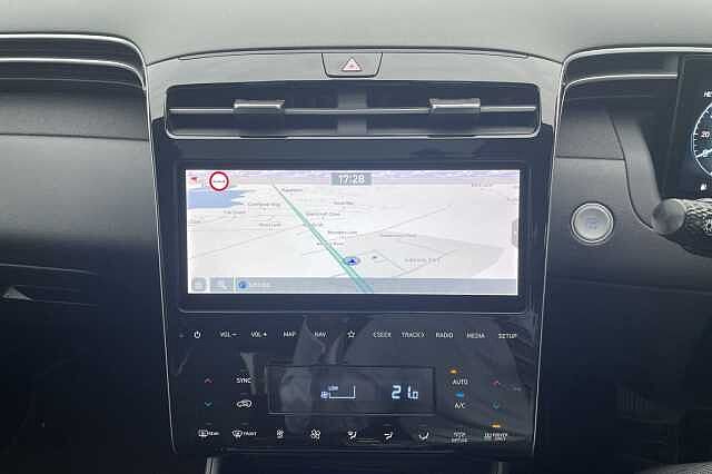 Hyundai TUCSON Ultimate Plug In 1.6 T-GDi PHEV 4WD (265ps) Atlas White