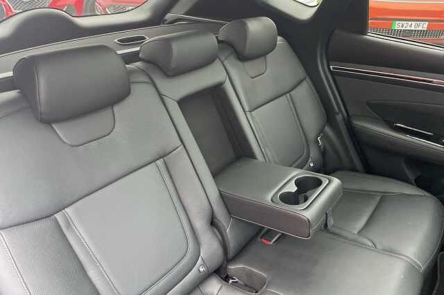 Hyundai TUCSON Ultimate Plug In 1.6 T-GDi PHEV 4WD (265ps) Atlas White