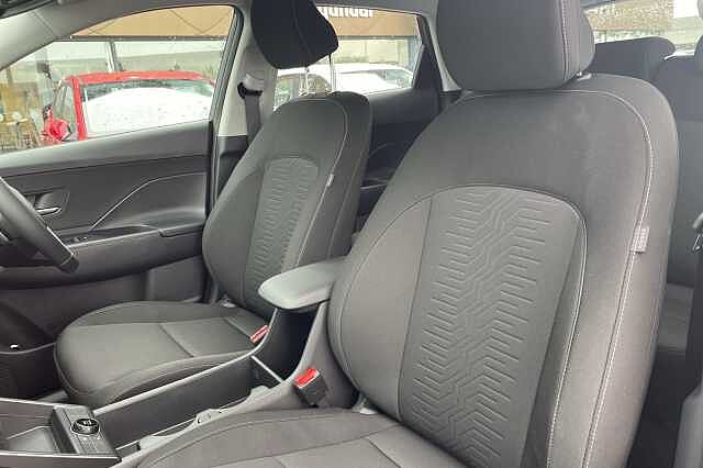 Hyundai KONA Advance 1.6 T-GDi (138ps) Abyss Black