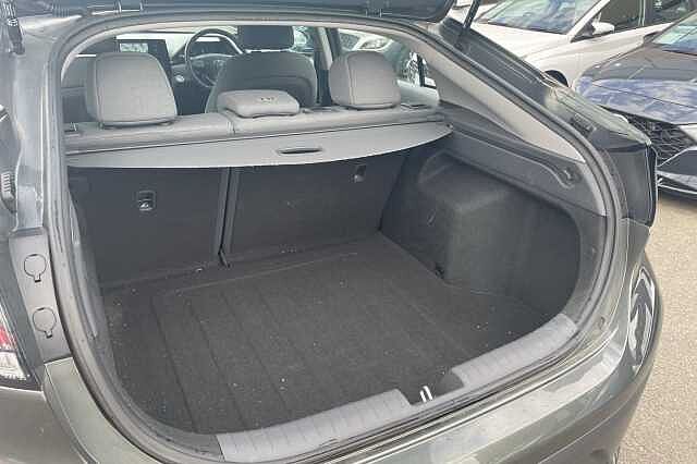 Hyundai IONIQ Premium Hybrid 1.6 GDi HEV (141ps)