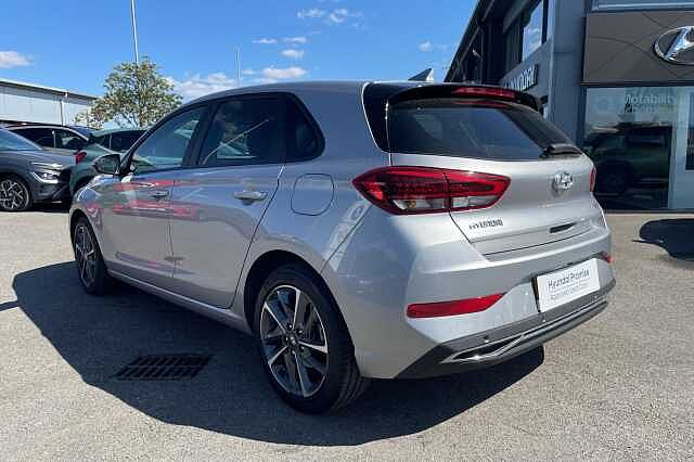 Hyundai i30 Premium 1.0 T-GDi MHEV (120ps)