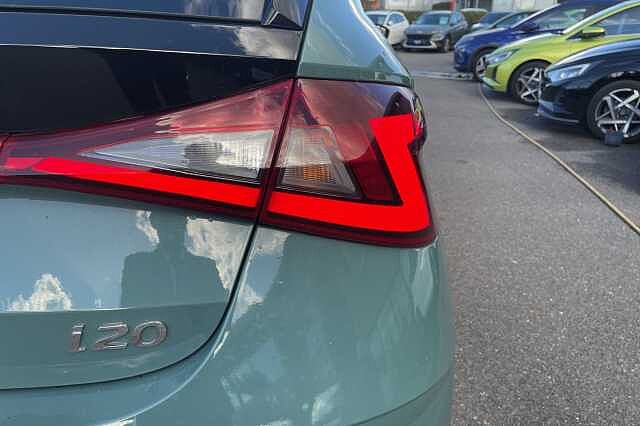 Hyundai I20 Premium 1.0 T-GDi MHEV (100ps) Mangrove Green