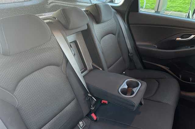 Hyundai i30 SE Nav Tourer 1.4 T-GDI (140ps)