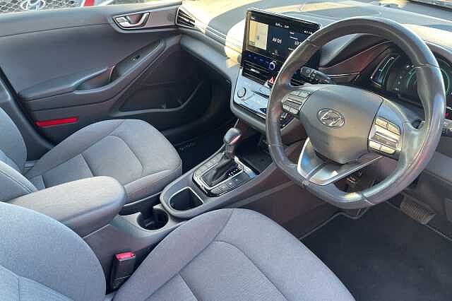 Hyundai IONIQ Premium Hybrid 1.6 GDi HEV (141ps) Intense Blue