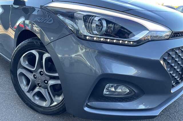 Hyundai i20 Play 1.2 MPi (84ps)