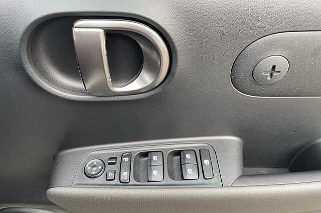 Hyundai Inster 02 49kWh EV (116ps)