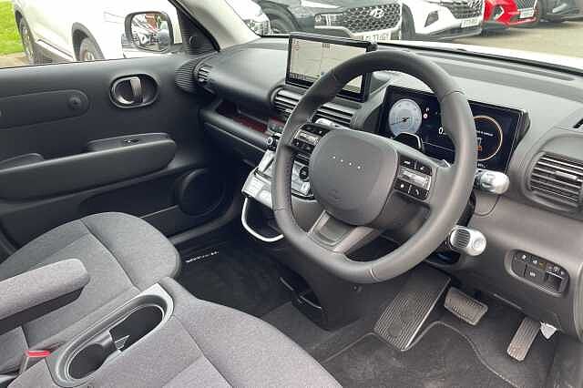 Hyundai Inster 02 49kWh EV (116ps)