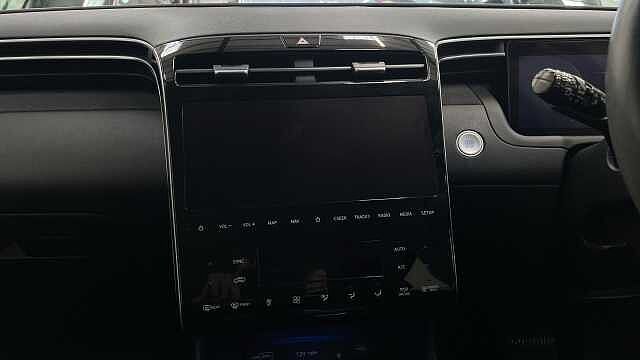 Hyundai TUCSON 1.6 h T-GDi Premium SUV 5dr Petrol Hybrid Auto Euro 6 (s/s) (230 ps) Black