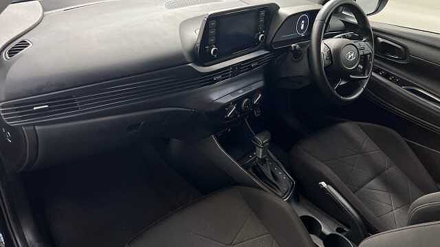 Hyundai BAYON 1.0 T-GDi MHEV SE Connect SUV 5dr Petrol Hybrid DCT Euro 6 (s/s) (100 ps) Black