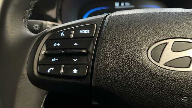 Hyundai I10 1.0 Advance Hatchback 5dr Petrol Auto Euro 6 (s/s) (63 ps) Atlas White