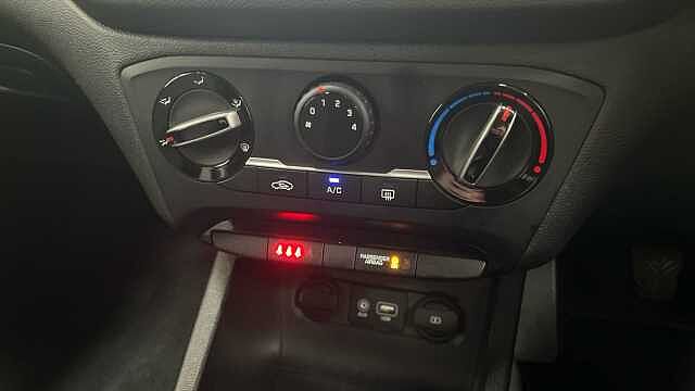 Hyundai i20 1.2 Play Hatchback 5dr Petrol Manual Euro 6 (s/s) (84 ps)