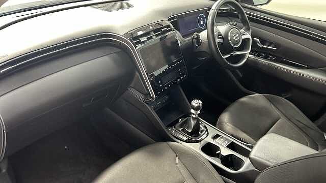 Hyundai TUCSON 1.6 T-GDi Premium SUV 5dr Petrol Manual Euro 6 (s/s) (150 ps) Red