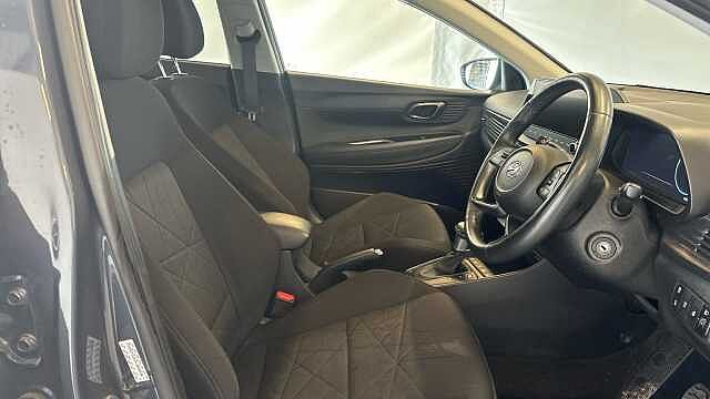 Hyundai BAYON 1.0 T-GDi MHEV Premium SUV 5dr Petrol Hybrid DCT Euro 6 (s/s) (100 ps) Grey