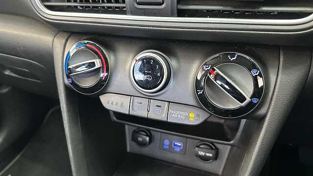 Hyundai KONA 1.0 T-GDi Play SUV 5dr Petrol Manual Euro 6 (s/s) (120 ps)