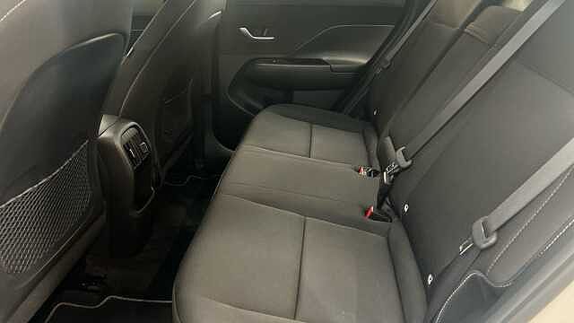 Hyundai KONA 1.6 h-GDi Advance SUV 5dr Petrol Hybrid DCT Euro 6 (s/s) (141 ps) Atlas White