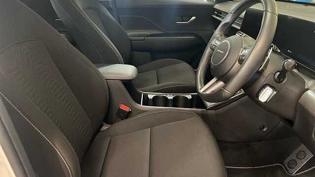 Hyundai KONA 1.6 h-GDi Advance SUV 5dr Petrol Hybrid DCT Euro 6 (s/s) (141 ps) Atlas White