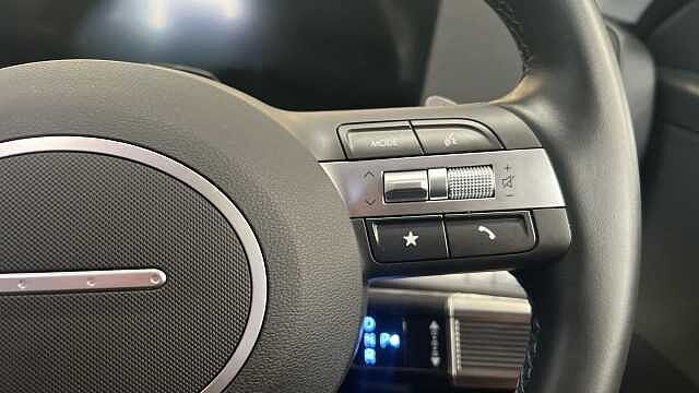 Hyundai KONA 1.6 h-GDi Advance SUV 5dr Petrol Hybrid DCT Euro 6 (s/s) (141 ps) Atlas White