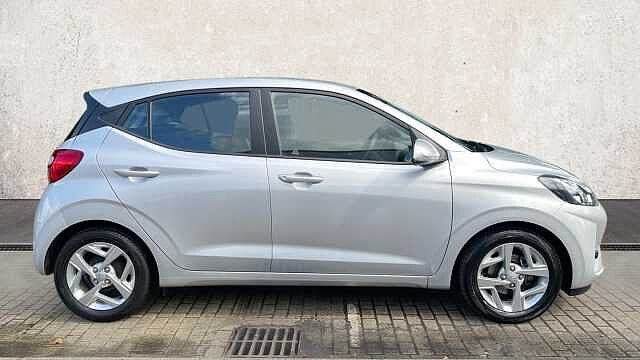 Hyundai I10 1.0 SE Connect Hatchback 5dr Petrol Manual Euro 6 (s/s) (67 ps) Silver