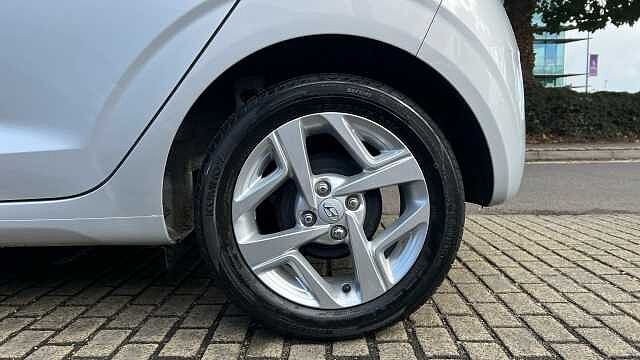 Hyundai I10 1.0 SE Connect Hatchback 5dr Petrol Manual Euro 6 (s/s) (67 ps) Silver