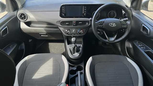 Hyundai I10 1.0 SE Connect Hatchback 5dr Petrol Manual Euro 6 (s/s) (67 ps) Silver