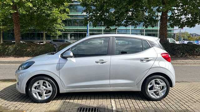 Hyundai I10 1.0 SE Connect Hatchback 5dr Petrol Manual Euro 6 (s/s) (67 ps) Silver