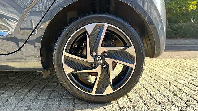 Hyundai I10 1.2 Premium Hatchback 5dr Petrol Manual Euro 6 (s/s) (84 ps) Grey