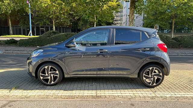 Hyundai I10 1.2 Premium Hatchback 5dr Petrol Manual Euro 6 (s/s) (84 ps) Grey