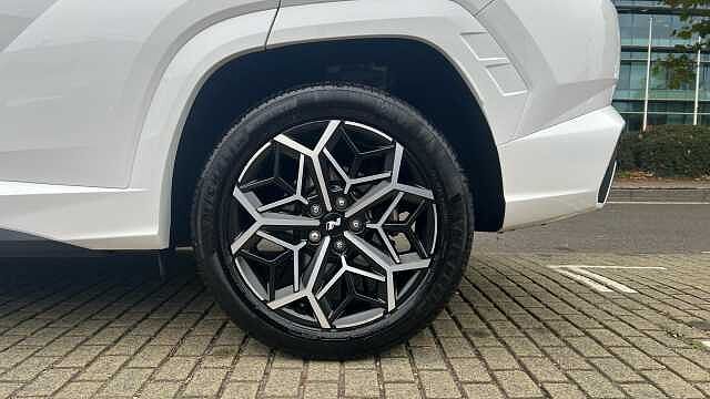 Hyundai TUCSON 1.6 h T-GDi N Line SUV 5dr Petrol Hybrid Auto Euro 6 (s/s) (230 ps) Serenity White