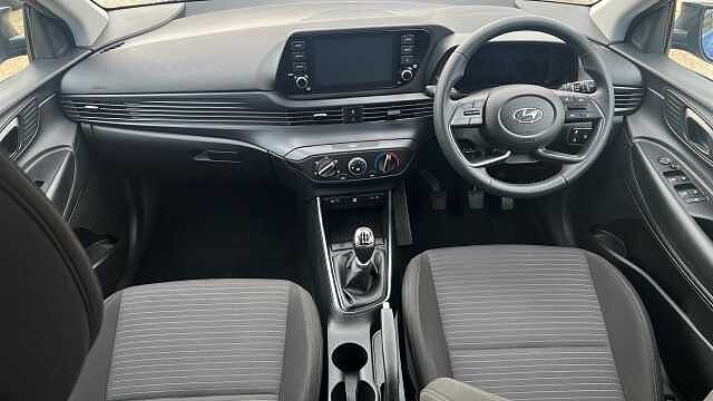 Hyundai I20 1.0 T-GDi MHEV SE Connect Hatchback 5dr Petrol Hybrid Manual Euro 6 (s/s) (100 p Intense Blue