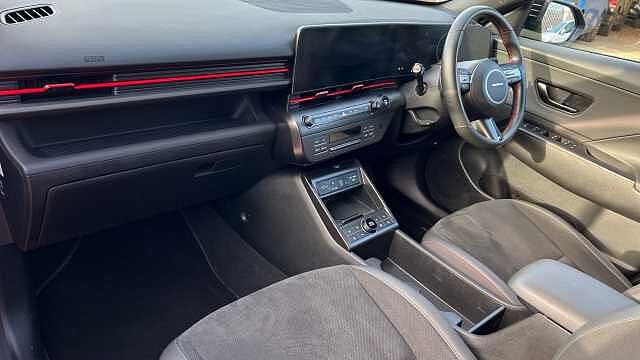 Hyundai KONA 1.6 h-GDi N Line S SUV 5dr Petrol Hybrid DCT Euro 6 (s/s) (141 ps) Red